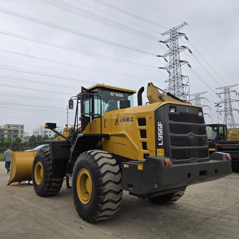 SDLG L956F - Wheel loader: picture 5 SDLG L956F - Wheel loader: picture 5