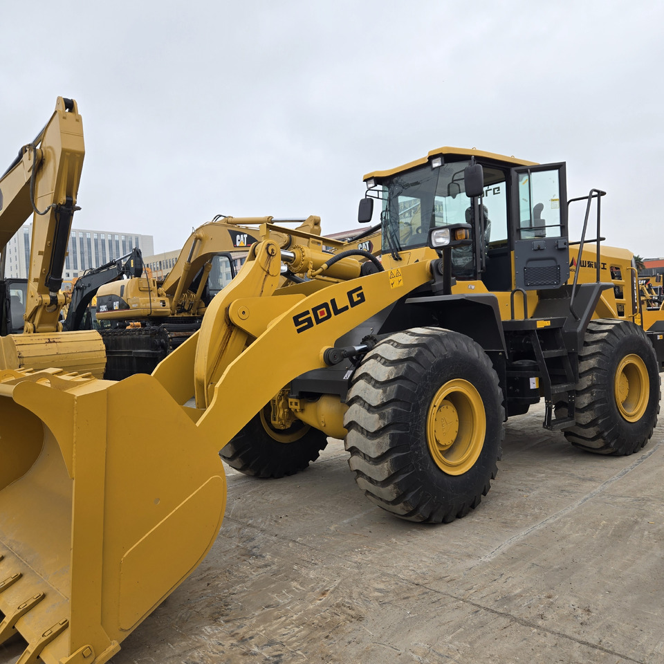 SDLG L956F - Wheel loader: picture 2 SDLG L956F - Wheel loader: picture 2