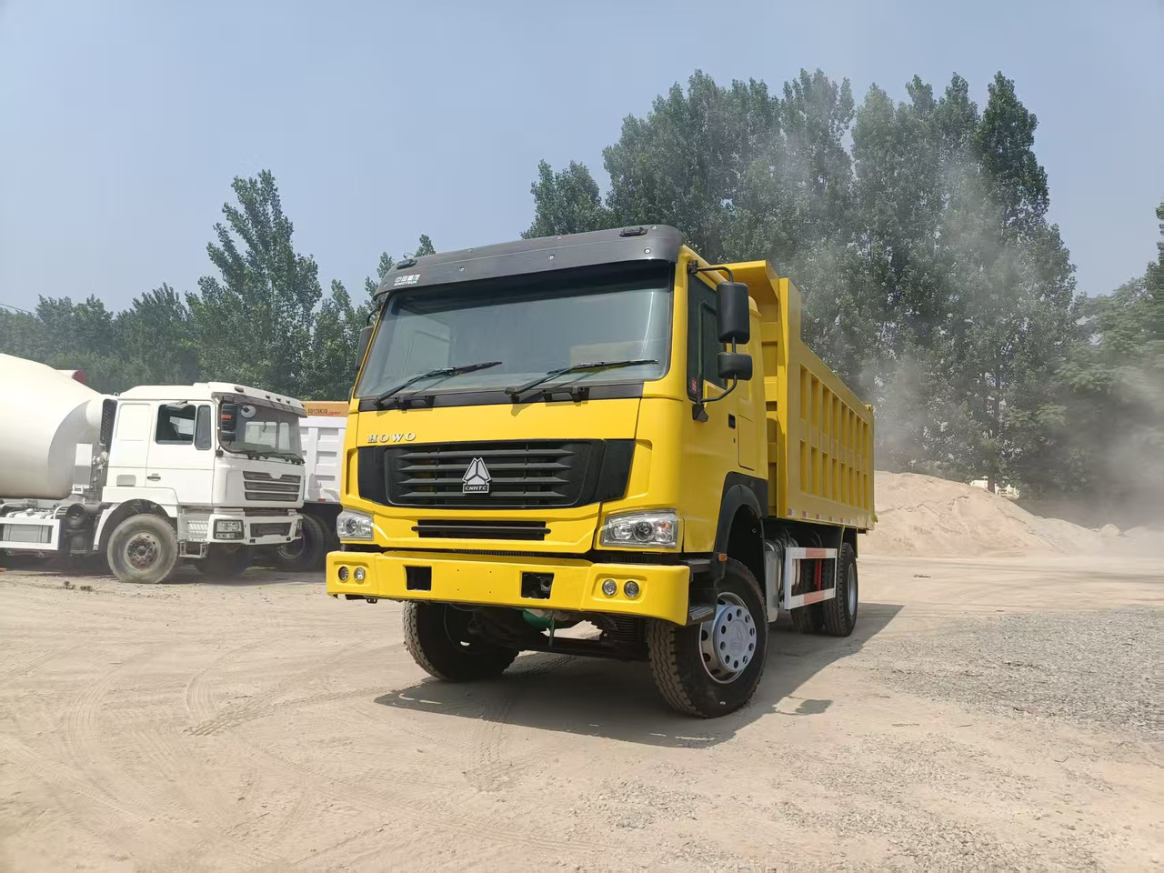 SINOTRUK HOWO 4x2 - Tipper: picture 3 SINOTRUK HOWO 4x2 - Tipper: picture 3