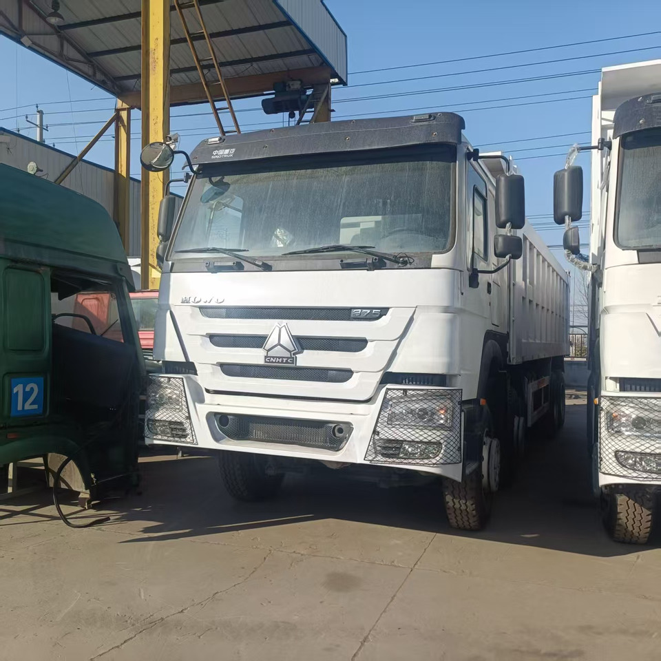 SINOTRUK HOWO 8x4 - Tipper: picture 2 SINOTRUK HOWO 8x4 - Tipper: picture 2