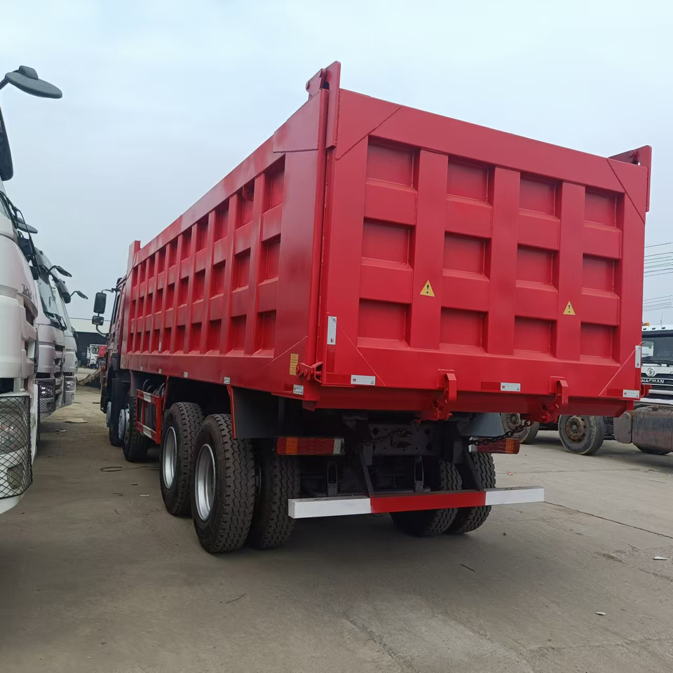 SINOTRUK HOWO - Tipper: picture 4 SINOTRUK HOWO - Tipper: picture 4
