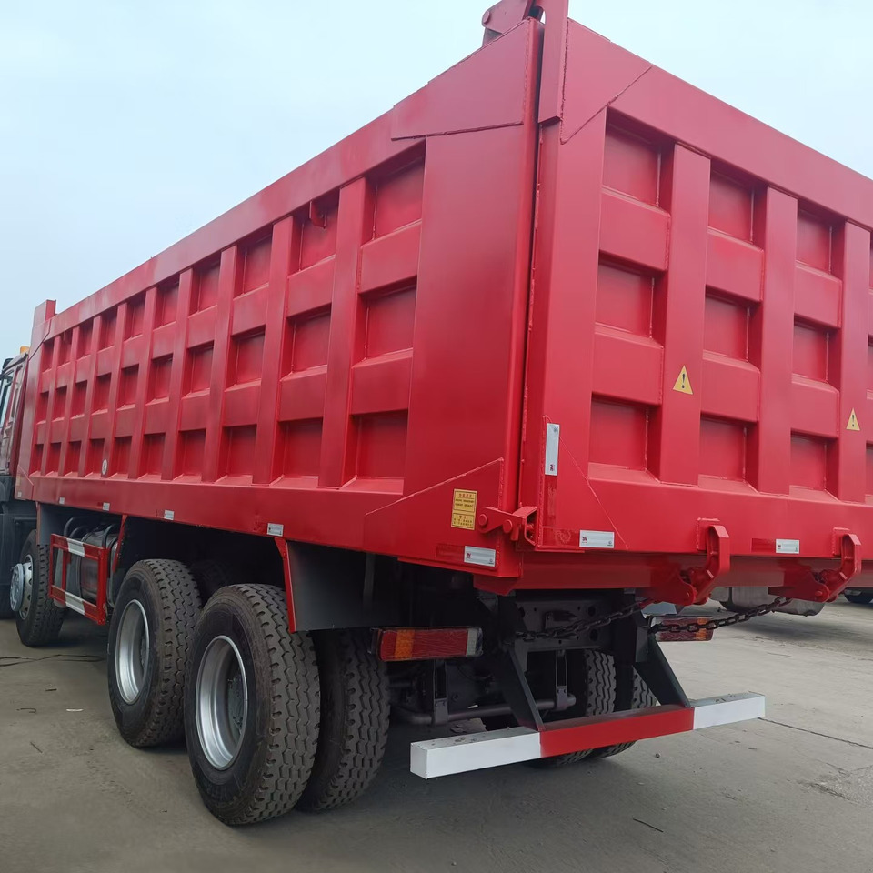 SINOTRUK HOWO - Tipper: picture 5 SINOTRUK HOWO - Tipper: picture 5