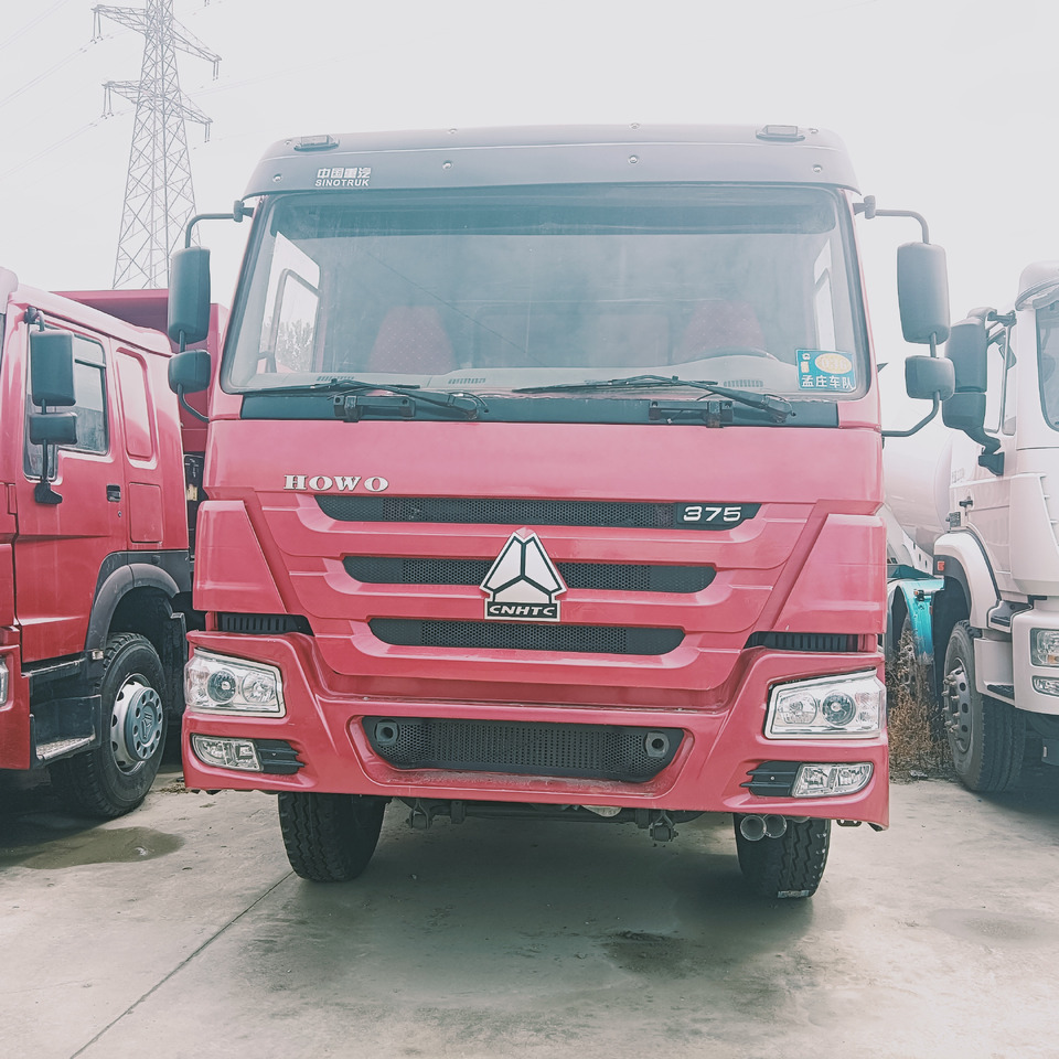 SINOTRUK HOWO - Tipper: picture 3 SINOTRUK HOWO - Tipper: picture 3