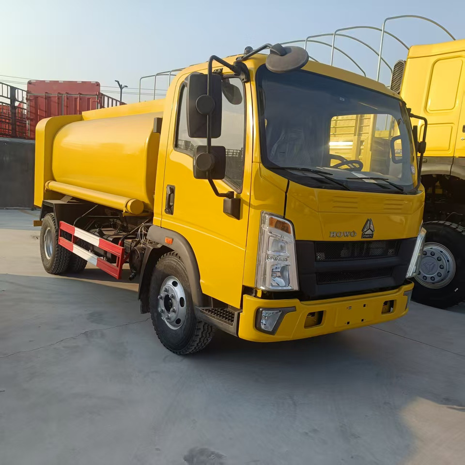 SINOTRUK Tanker truck - Tank truck: picture 4 SINOTRUK Tanker truck - Tank truck: picture 4