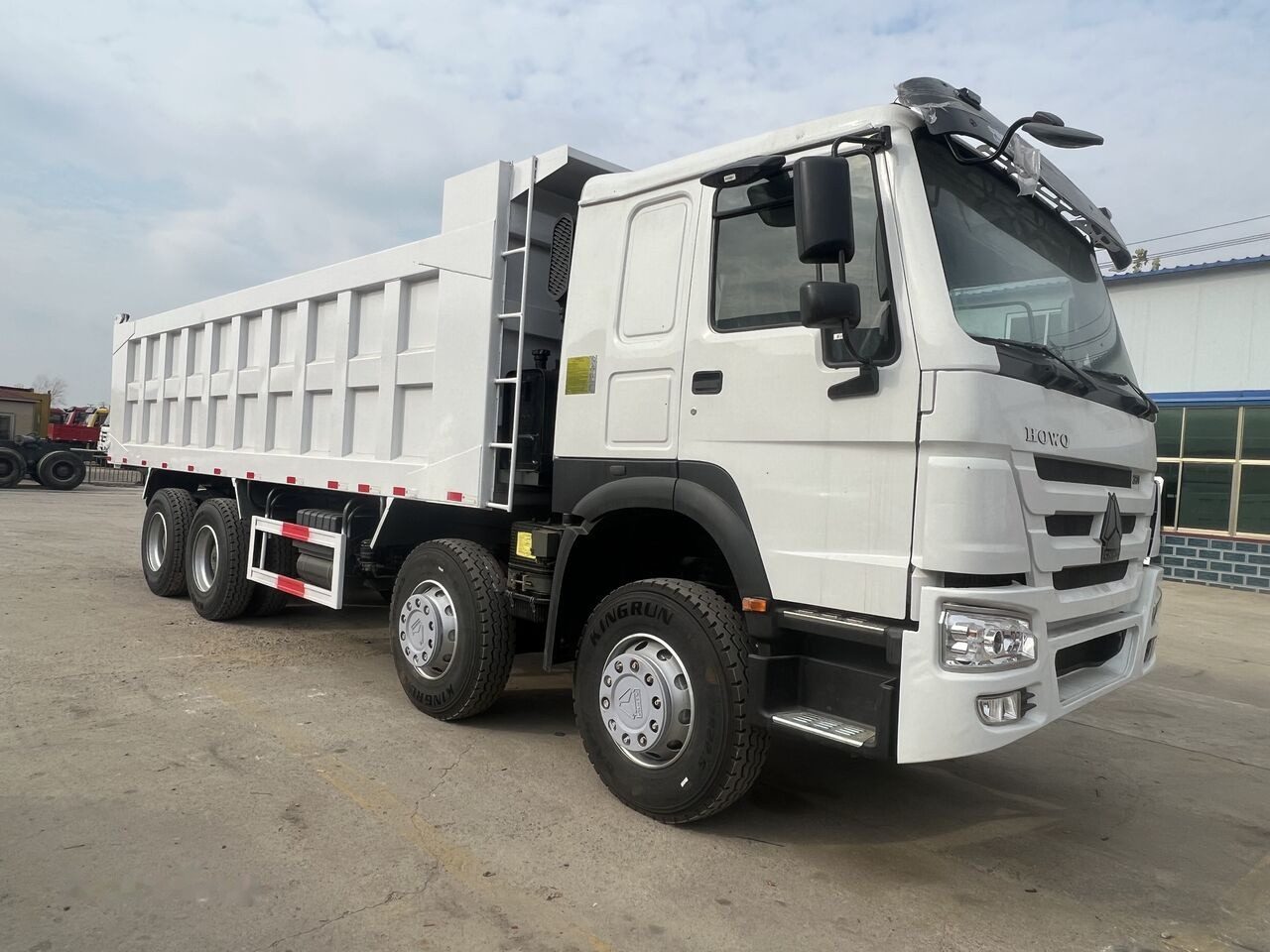 Sinotruk Howo 8*4 leasing Sinotruk Howo 8*4: picture 6