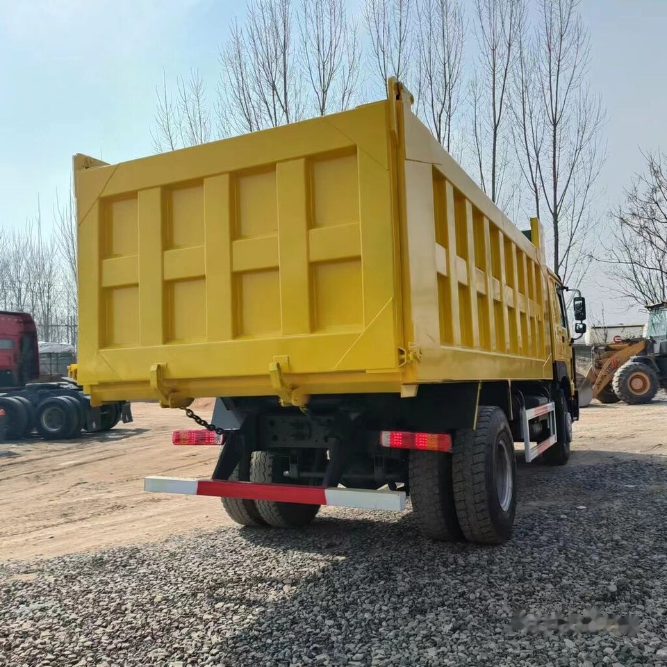 Sinotruk Howo - Tipper: picture 1 Sinotruk Howo - Tipper: picture 1