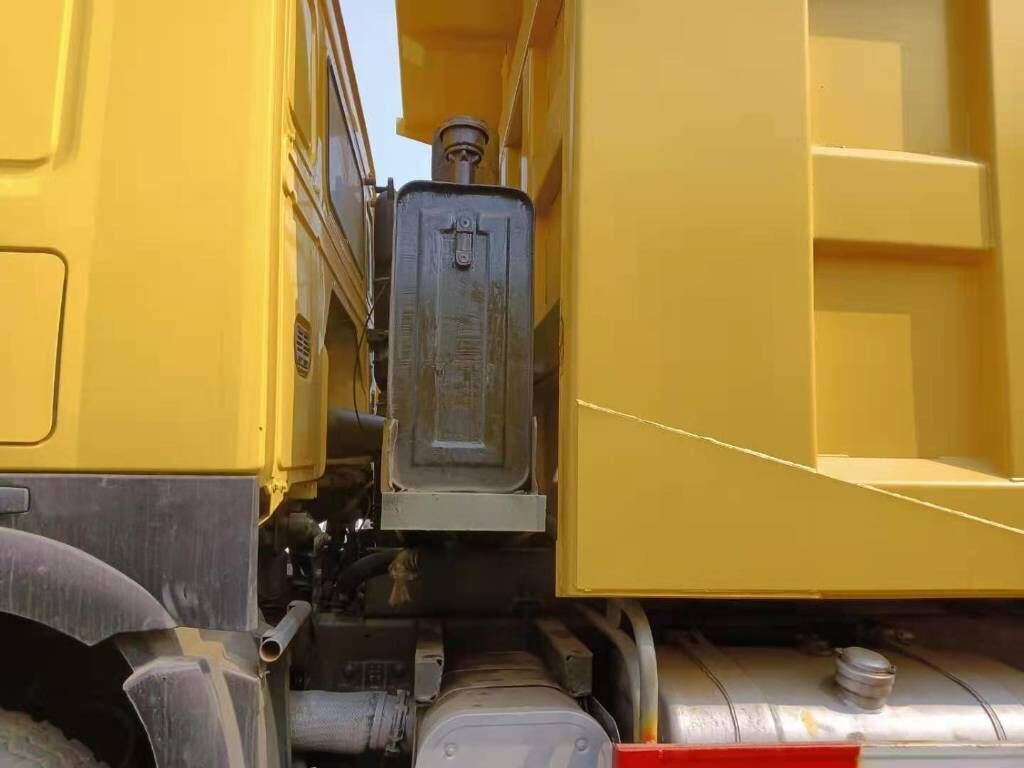 Sinotruk Howo - Tipper: picture 5 Sinotruk Howo - Tipper: picture 5