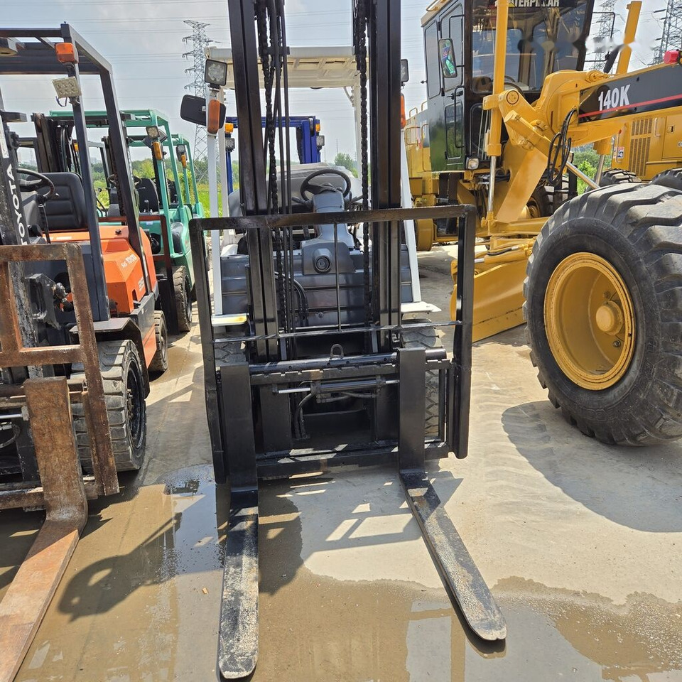 Diesel forklift TCM FD30: picture 7