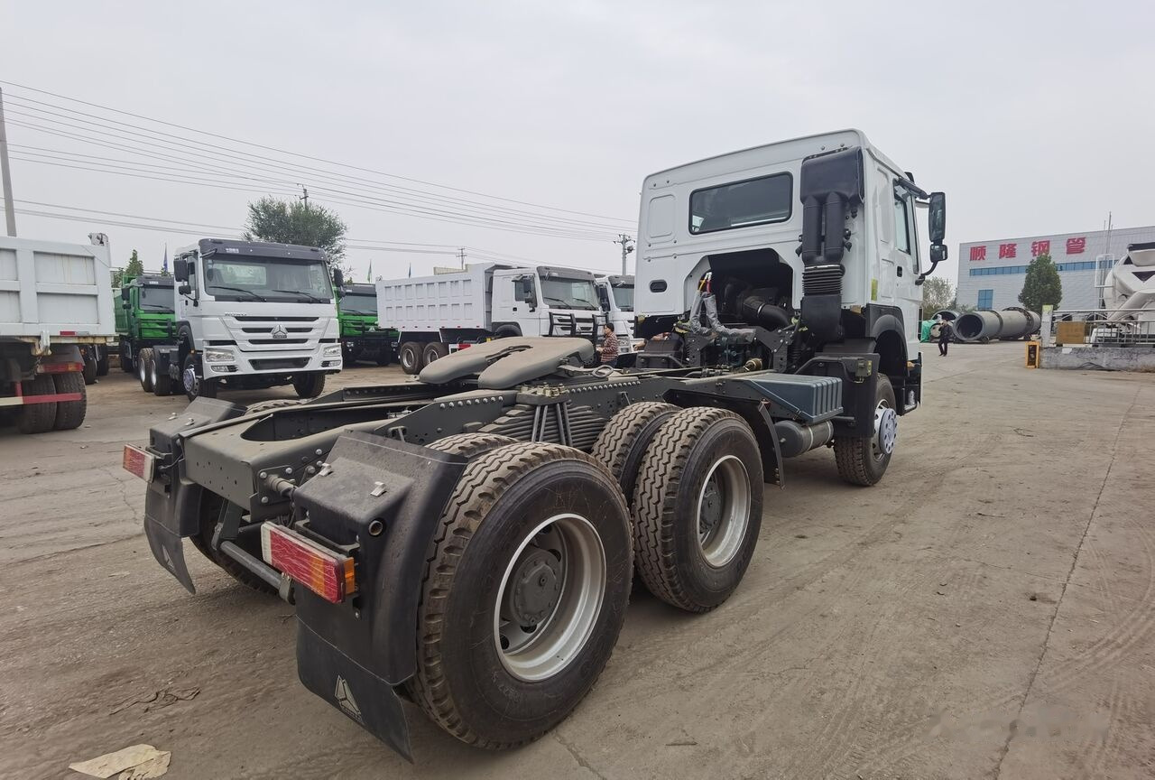 Tractor unit Howo 375: picture 14