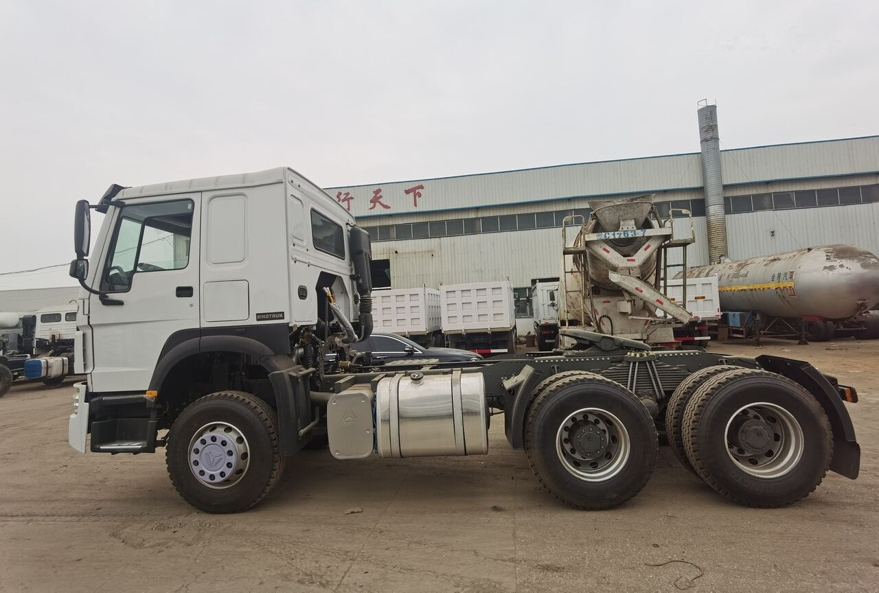 Tractor unit Howo 375: picture 13