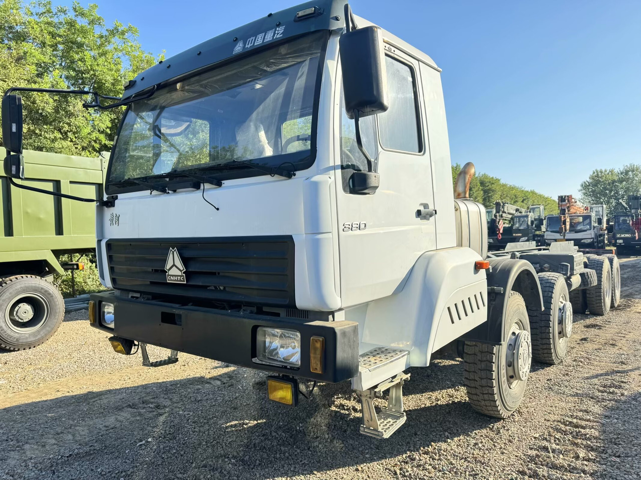 SINOTRUK HOWO - Tractor unit: picture 1 SINOTRUK HOWO - Tractor unit: picture 1