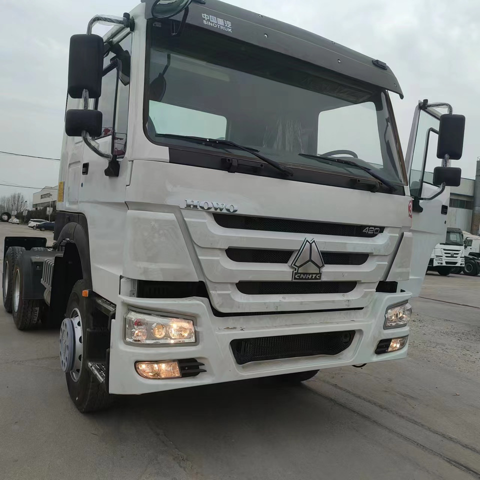 Tractor unit SINOTRUK HOWO trailer head: picture 7