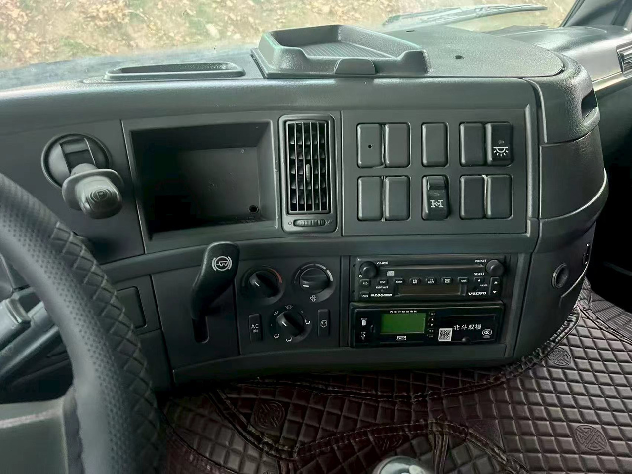 Tractor unit VOLVO FM440: picture 11 Tractor unit VOLVO FM440: picture 11