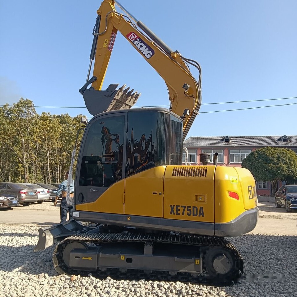 XCMG XE75DA - Mini excavator: picture 3 XCMG XE75DA - Mini excavator: picture 3
