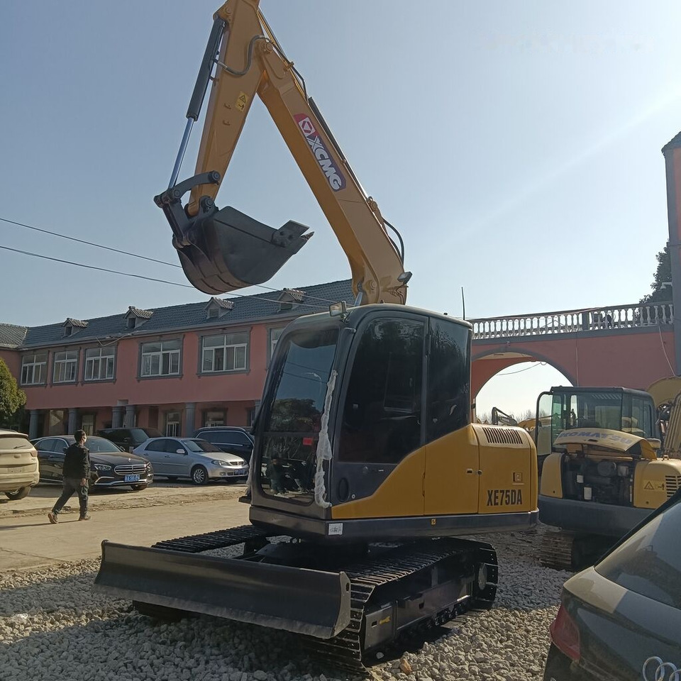XCMG XE75DA - Mini excavator: picture 2 XCMG XE75DA - Mini excavator: picture 2