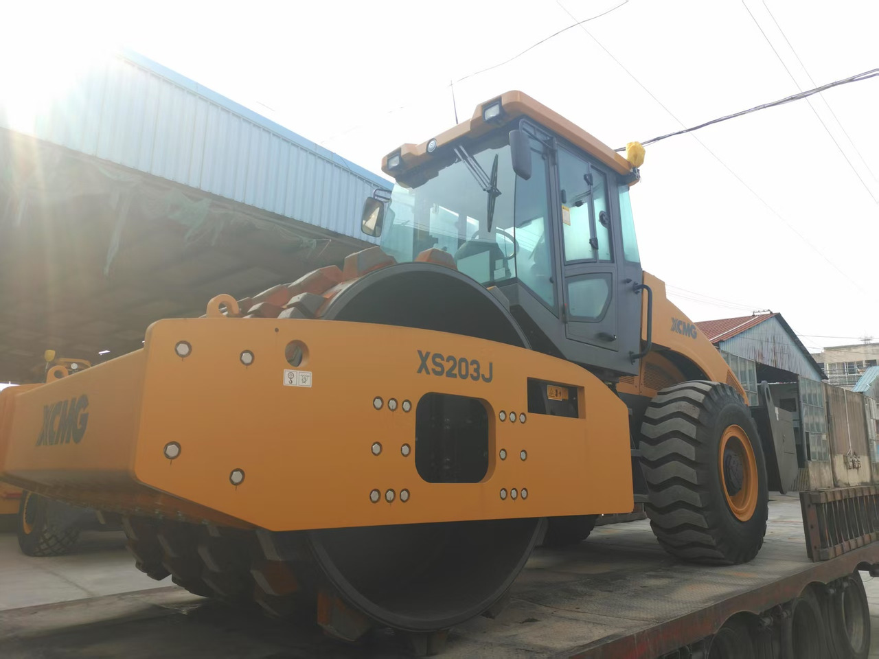 XCMG XS203J - Road roller: picture 2 XCMG XS203J - Road roller: picture 2