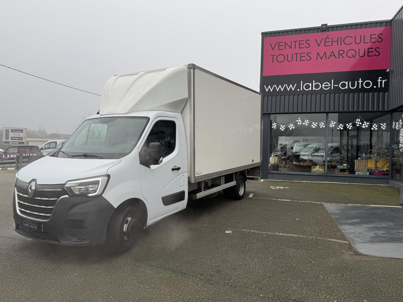 Box van RENAULT MASTER 3T5 CAISSE 20M3 HAYON 2.3 DCI 145CH GRAND CONFORT: picture 8