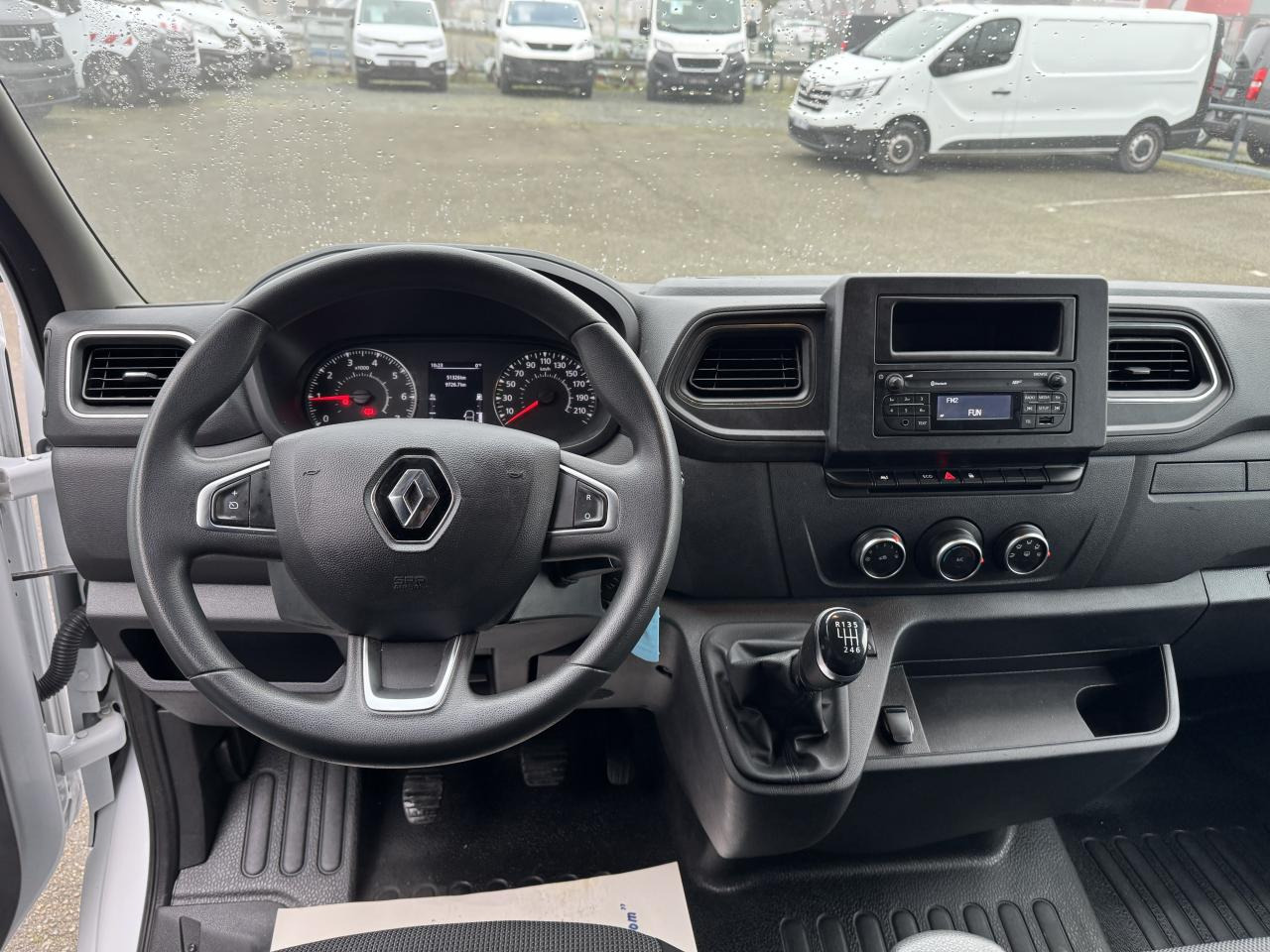 RENAULT MASTER 3T5 CAISSE 20M3 HAYON 2.3 DCI 145CH GRAND CONFORT - Box van: picture 5 RENAULT MASTER 3T5 CAISSE 20M3 HAYON 2.3 DCI 145CH GRAND CONFORT - Box van: picture 5