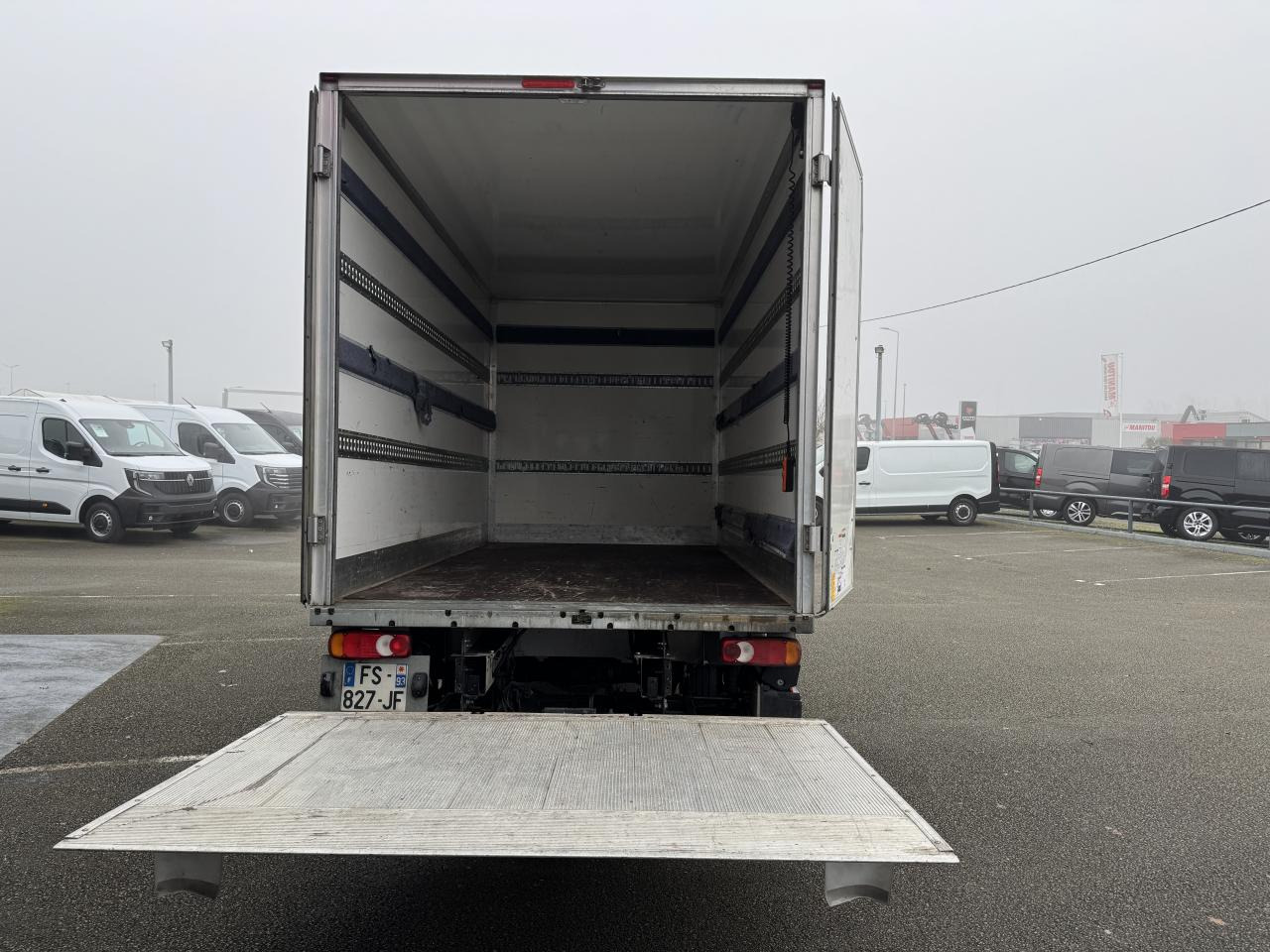 RENAULT MASTER CAISSE 20M3 + HAYON RJ 2.3 DCI 145CH - Box van: picture 3 RENAULT MASTER CAISSE 20M3 + HAYON RJ 2.3 DCI 145CH - Box van: picture 3