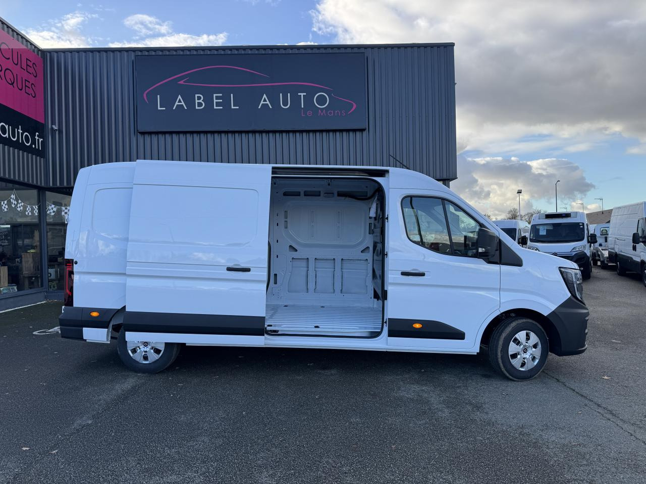 RENAULT Master Advance 3t5 L3H2 2.0 Blue dCi - 150  IV FOURGON Fourgon L3H2 Traction leasing RENAULT Master Advance 3t5 L3H2 2.0 Blue dCi - 150  IV FOURGON Fourgon L3H2 Traction: picture 10