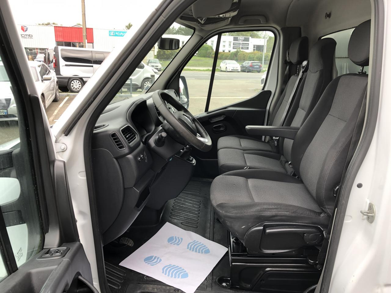 RENAULT Master Confort R3500RJ L3 2.3 dCi - 145 Petite Série III TRANSPORTS SPECIFIQUES BENNE Benne - Tipper van: picture 4 RENAULT Master Confort R3500RJ L3 2.3 dCi - 145 Petite Série III TRANSPORTS SPECIFIQUES BENNE Benne - Tipper van: picture 4