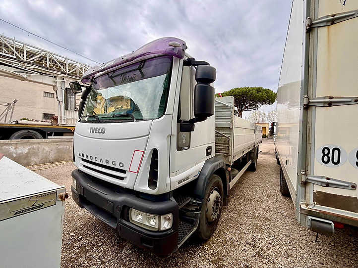 Iveco EUROCARGO 180E25 CASSONE FISSO - Dropside/ Flatbed truck: picture 3 Iveco EUROCARGO 180E25 CASSONE FISSO - Dropside/ Flatbed truck: picture 3