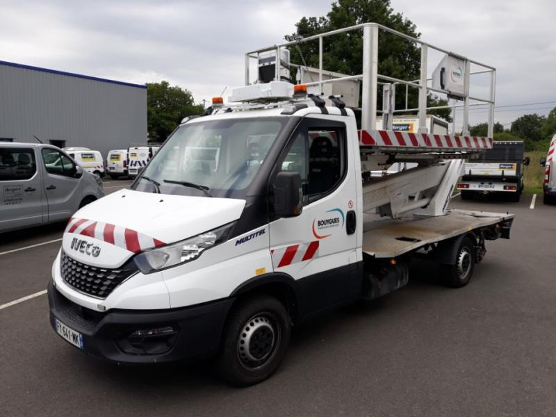 Iveco Daily 35S14 Plateau Nacelle 6m50 Spécial tunnel - Truck mounted aerial platform: picture 1 Iveco Daily 35S14 Plateau Nacelle 6m50 Spécial tunnel - Truck mounted aerial platform: picture 1