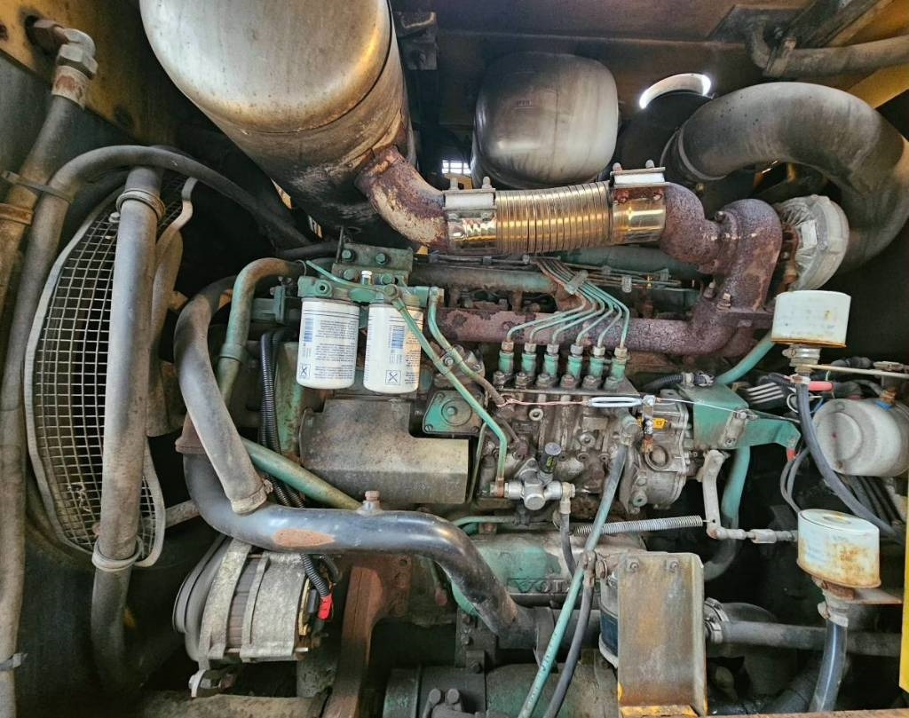 Wheel loader Volvo L90c: picture 20