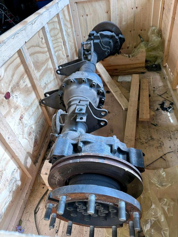 Hinterachse Unimog U423 427 318 430 Mercedes-Benz 405 - Rear axle for Municipal/ Special vehicle: picture 2 Hinterachse Unimog U423 427 318 430 Mercedes-Benz 405 - Rear axle for Municipal/ Special vehicle: picture 2