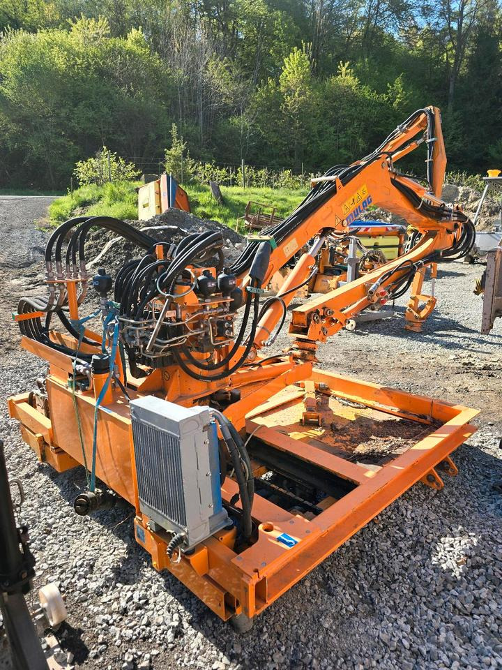 Mulag MHU 800 2013 Mähausleger Böschungsmäher Böschungsmulcher für Unimog 405 U 300 400 500 318 423 427 430 527 535 530 Mercedes-Benz - Boom mower: picture 1 Mulag MHU 800 2013 Mähausleger Böschungsmäher Böschungsmulcher für Unimog 405 U 300 400 500 318 423 427 430 527 535 530 Mercedes-Benz - Boom mower: picture 1