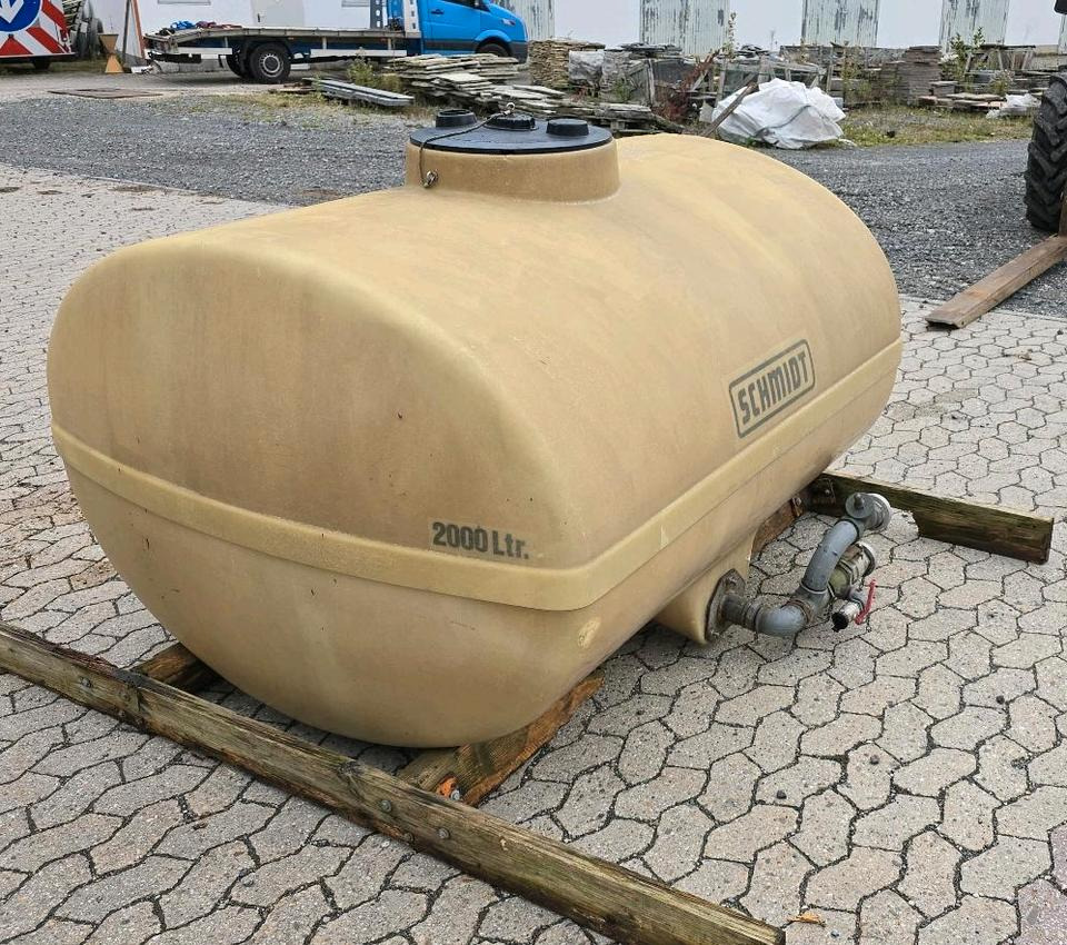 Schmidt Mulag 2m3 Wassertank Wasserfass Speidel für Unimog UGE UGN 405 U300 400 500 427 430 LKW Boschung wassertank Laugentank Bewässerung 5000liter - Tank container: picture 3 Schmidt Mulag 2m3 Wassertank Wasserfass Speidel für Unimog UGE UGN 405 U300 400 500 427 430 LKW Boschung wassertank Laugentank Bewässerung 5000liter - Tank container: picture 3