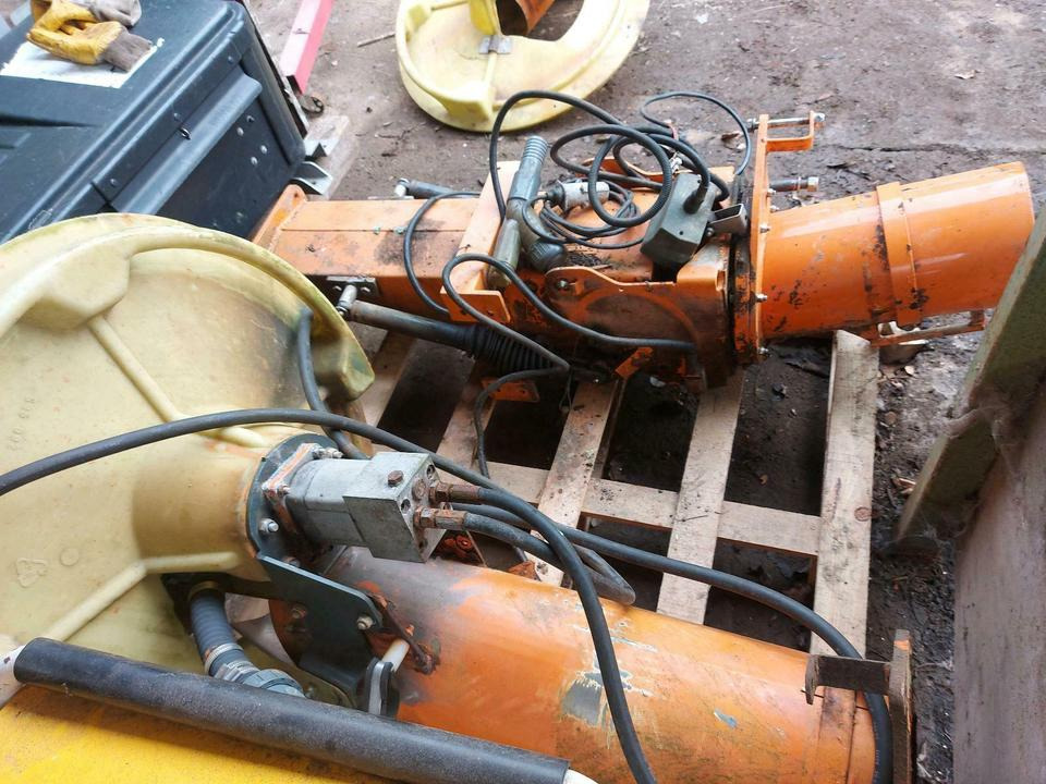 Streueinheit Streuteller Küpper Weisser Salzstreuer IMS STA - Spare parts for Municipal/ Special vehicle: picture 2 Streueinheit Streuteller Küpper Weisser Salzstreuer IMS STA - Spare parts for Municipal/ Special vehicle: picture 2