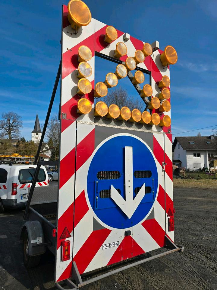 Trailer Nissen Absperrtafel VZ 616 FAT Verkehrsleittafel Horizont Verkehrssicherungsanhänger Verkehrsleitanhänger Verkehrsleittafel Verkehrssicherung: picture 6