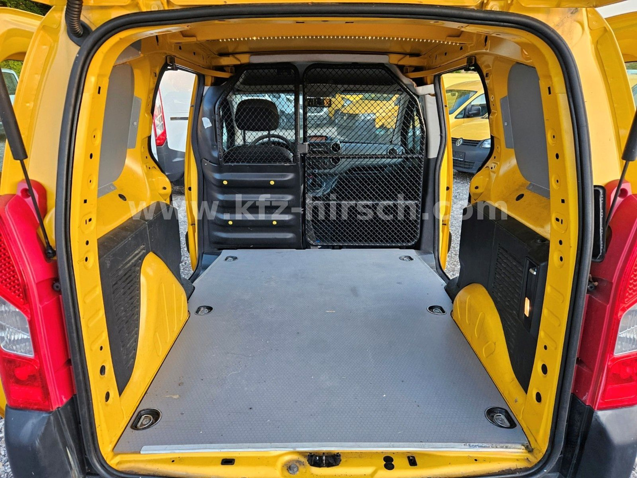 Citroën Berlingo 75 Hdi EURO5 , 2xSchiebetüre, 1.Hand, - Passenger van: picture 5 Citroën Berlingo 75 Hdi EURO5 , 2xSchiebetüre, 1.Hand, - Passenger van: picture 5