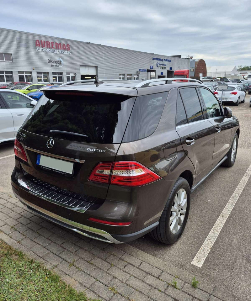 Mercedes-Benz ML350 - SUV: picture 2 Mercedes-Benz ML350 - SUV: picture 2