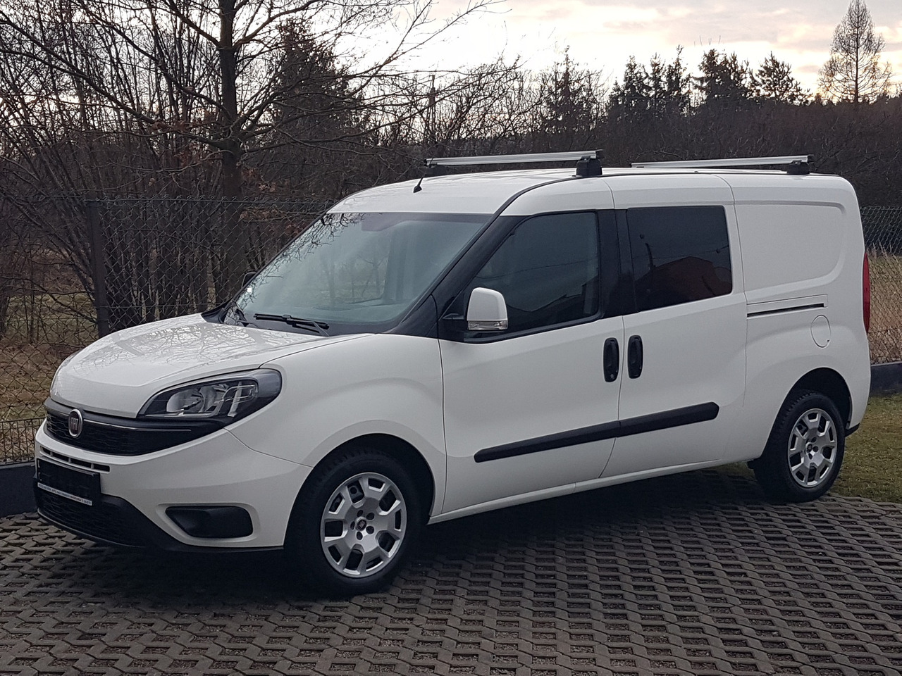 FIAT FIAT DOBLO DŁUGI 1,6 16V DIESEL EURO-6CH MULTIJET DOBLO DŁUGI 1,6 16V DIESEL EURO-6CH MULTIJET 105 KM 6-BIEGÓW MANUAL MAXI WERSJA 5 – OSÓB - Van, Combi van: picture 2 FIAT FIAT DOBLO DŁUGI 1,6 16V DIESEL EURO-6CH MULTIJET DOBLO DŁUGI 1,6 16V DIESEL EURO-6CH MULTIJET 105 KM 6-BIEGÓW MANUAL MAXI WERSJA 5 – OSÓB - Van, Combi van: picture 2
