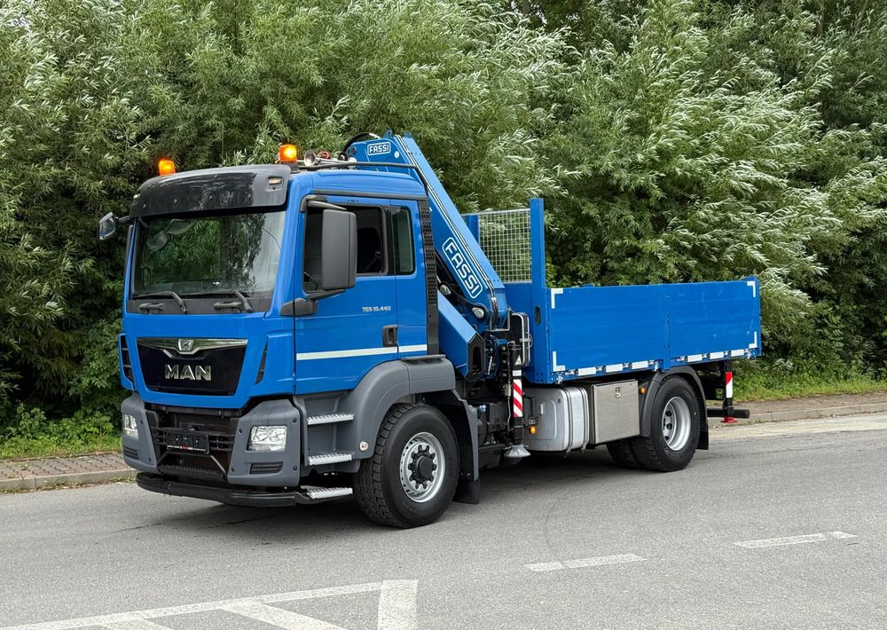 MAN * MAN 18.440 TGS * 4x4 * HDS Fassi F215 * Sprowadzony * 95 000 KM ! * Stan Jak Nowy - Dropside/ Flatbed truck, Crane truck: picture 2 MAN * MAN 18.440 TGS * 4x4 * HDS Fassi F215 * Sprowadzony * 95 000 KM ! * Stan Jak Nowy - Dropside/ Flatbed truck, Crane truck: picture 2