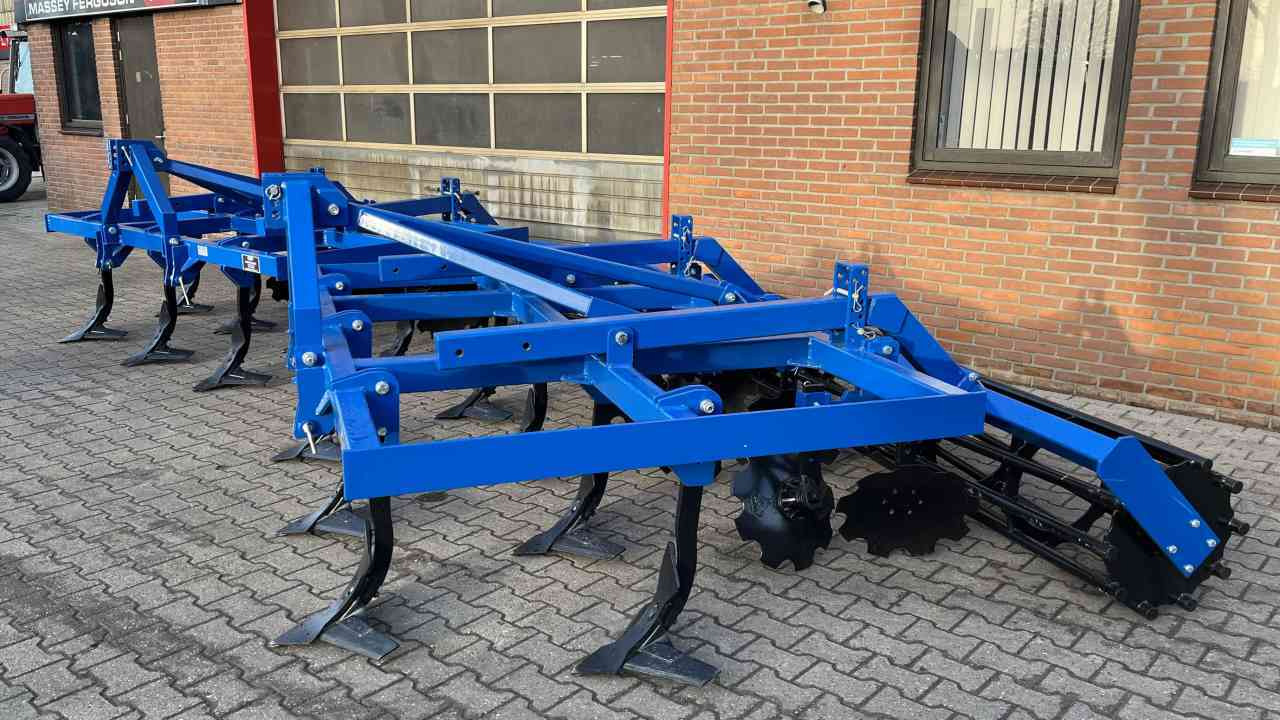 STP RKW 3 Vleugelschaar cultivator pakkerrol grondbewerking - Cultivator: picture 4 STP RKW 3 Vleugelschaar cultivator pakkerrol grondbewerking - Cultivator: picture 4
