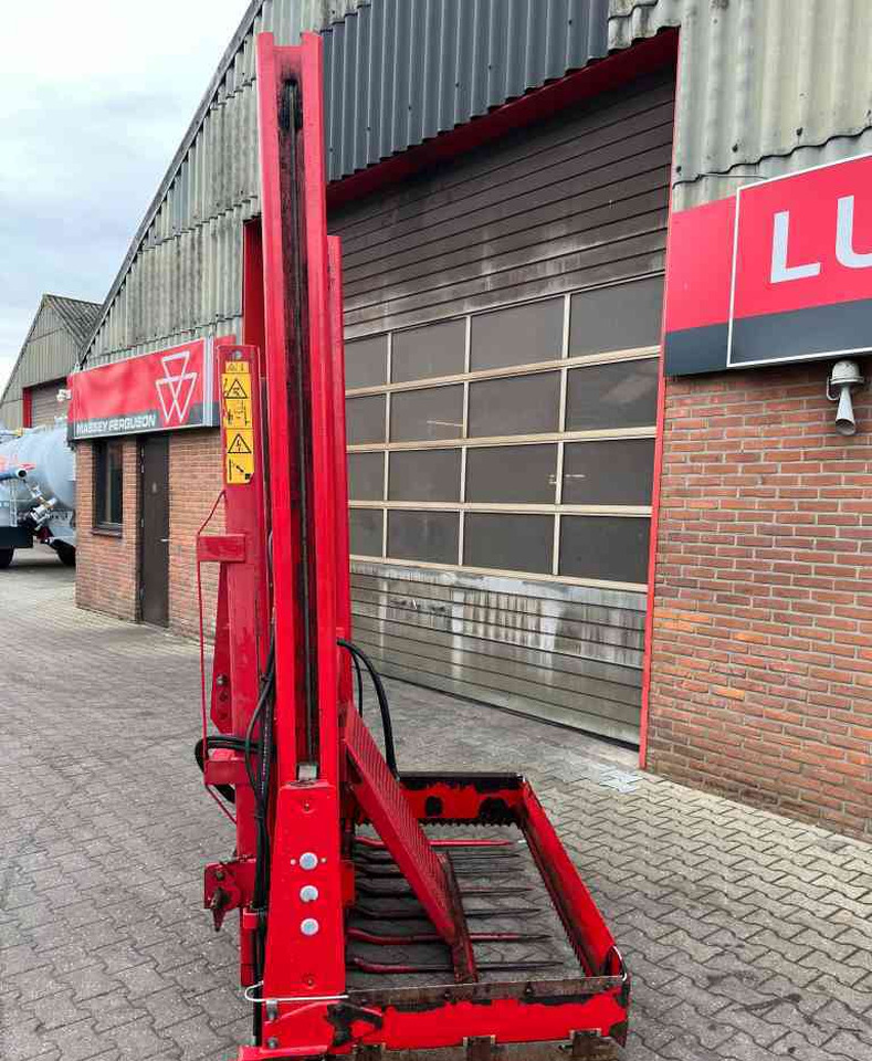 Trioliet TU195 Kuilvoersnijder kuilsnijder hefmast voermachines - Silage equipment: picture 5 Trioliet TU195 Kuilvoersnijder kuilsnijder hefmast voermachines - Silage equipment: picture 5