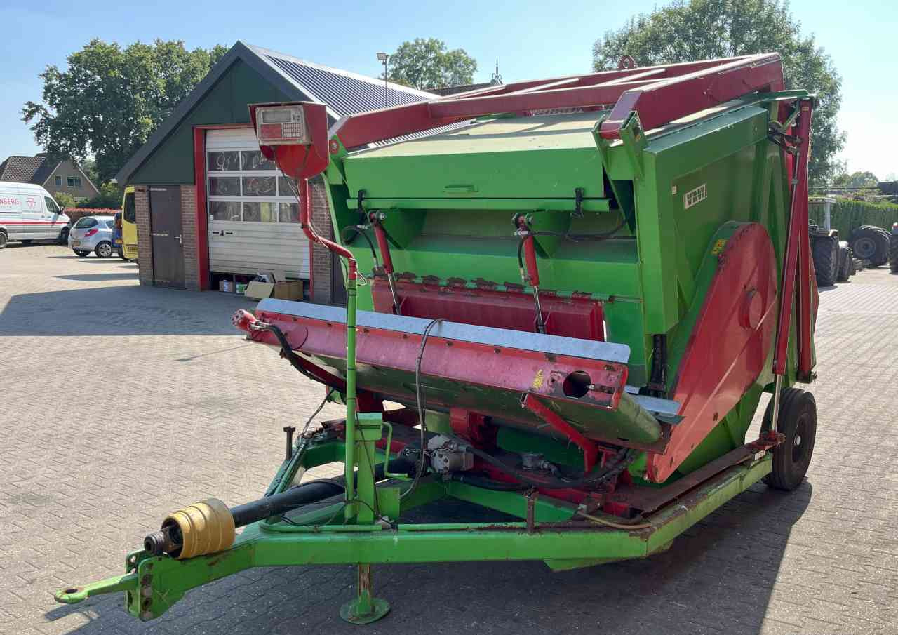 VDW UMD 5 Voermengwagen, peddelmenger, voerwagen, voermachines - Forage mixer wagon: picture 3 VDW UMD 5 Voermengwagen, peddelmenger, voerwagen, voermachines - Forage mixer wagon: picture 3