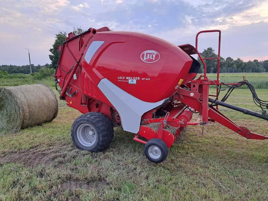 Lely Welger RP 445 - Round baler: picture 3 Lely Welger RP 445 - Round baler: picture 3