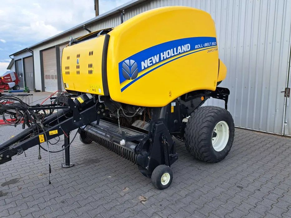 New Holland roll-belt 150 cropcutter - Round baler: picture 1 New Holland roll-belt 150 cropcutter - Round baler: picture 1