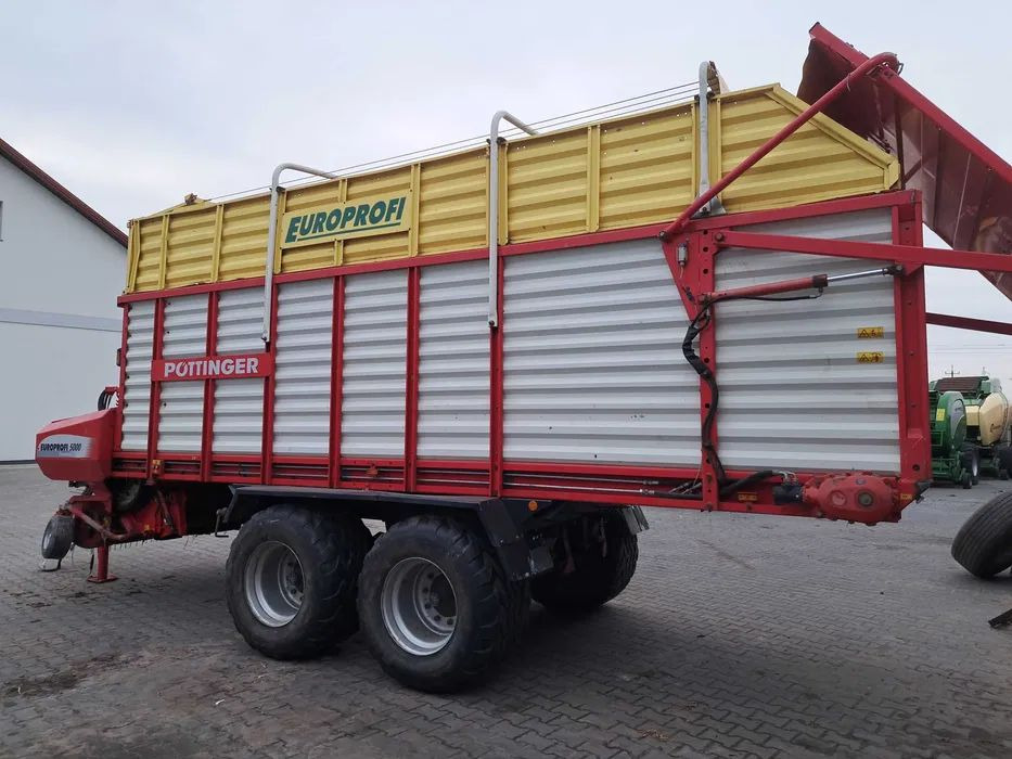 Przyczepa samozbierająca Pottinger Europrofi 5000 - Self-loading wagon: picture 3 Przyczepa samozbierająca Pottinger Europrofi 5000 - Self-loading wagon: picture 3