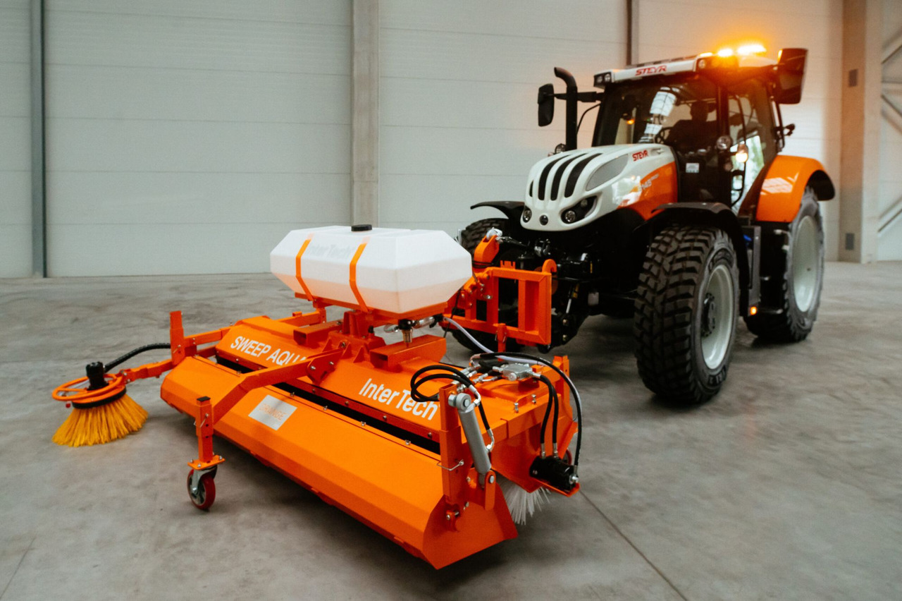 Zamiatarka Sweep - Broom for Farm tractor: picture 1 Zamiatarka Sweep - Broom for Farm tractor: picture 1