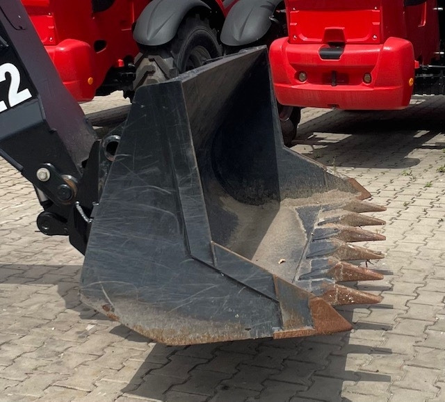 Manitou CBC 650 L 1850 - Bucket for Construction machinery: picture 1 Manitou CBC 650 L 1850 - Bucket for Construction machinery: picture 1