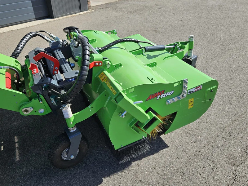 Avant 1100 Borstel met opvangbak - Attachment for Agricultural machinery: picture 4 Avant 1100 Borstel met opvangbak - Attachment for Agricultural machinery: picture 4