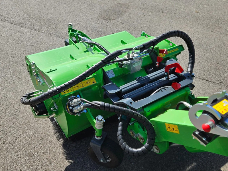 Avant 1100 Borstel met opvangbak - Attachment for Agricultural machinery: picture 5 Avant 1100 Borstel met opvangbak - Attachment for Agricultural machinery: picture 5