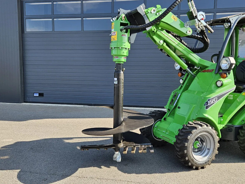 Avant XHD 72 Boorinstallatie met grondboor 900mm - Attachment for Agricultural machinery: picture 1 Avant XHD 72 Boorinstallatie met grondboor 900mm - Attachment for Agricultural machinery: picture 1