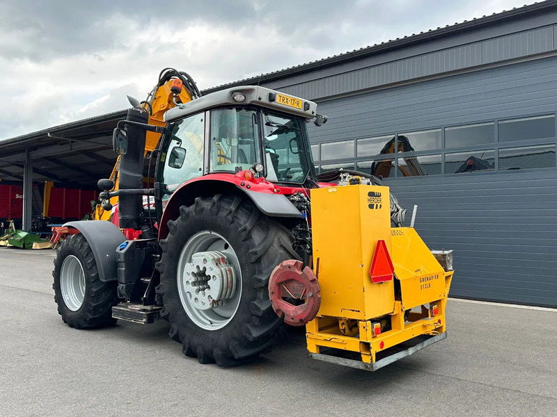 Massey Ferguson 6713S Dyna 6 - Farm tractor: picture 4 Massey Ferguson 6713S Dyna 6 - Farm tractor: picture 4