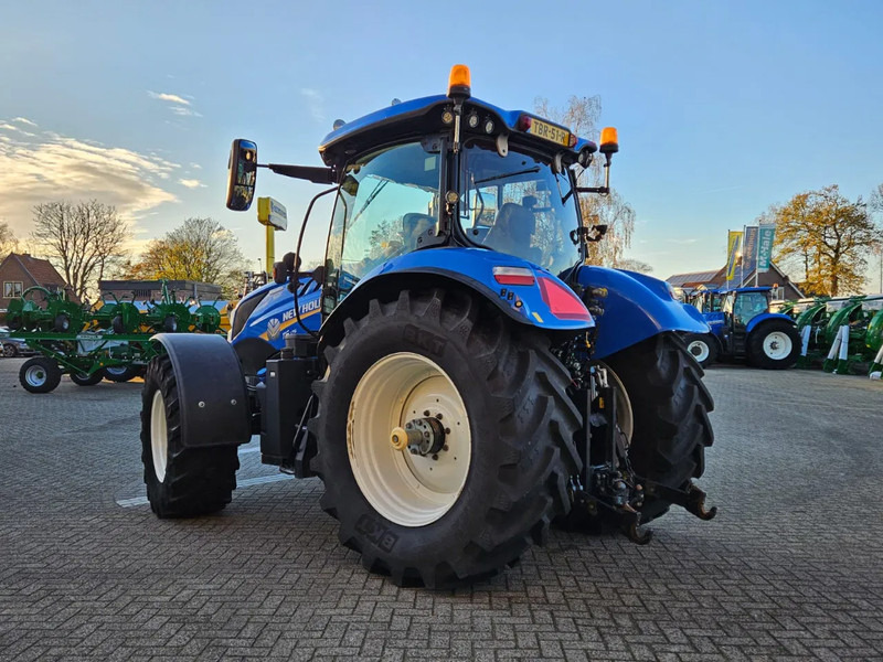 New Holland T6.175 Dynamic command - Farm tractor: picture 4 New Holland T6.175 Dynamic command - Farm tractor: picture 4